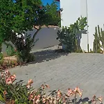 Adelino בית נופש *