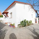 בית נופש Adelino Olhão