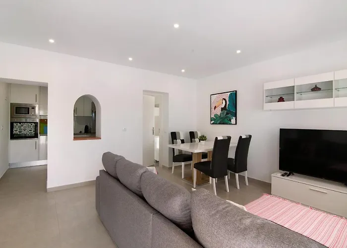 Tatil Evi Adelino Olhão