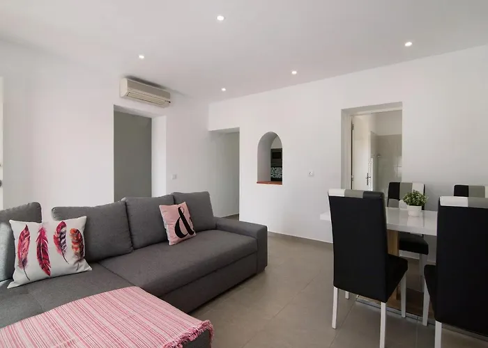 Tatil Evi Adelino Olhão